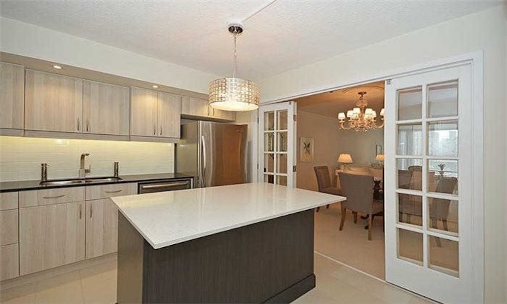 The Residences at 110 Remax Condos PlusToronto