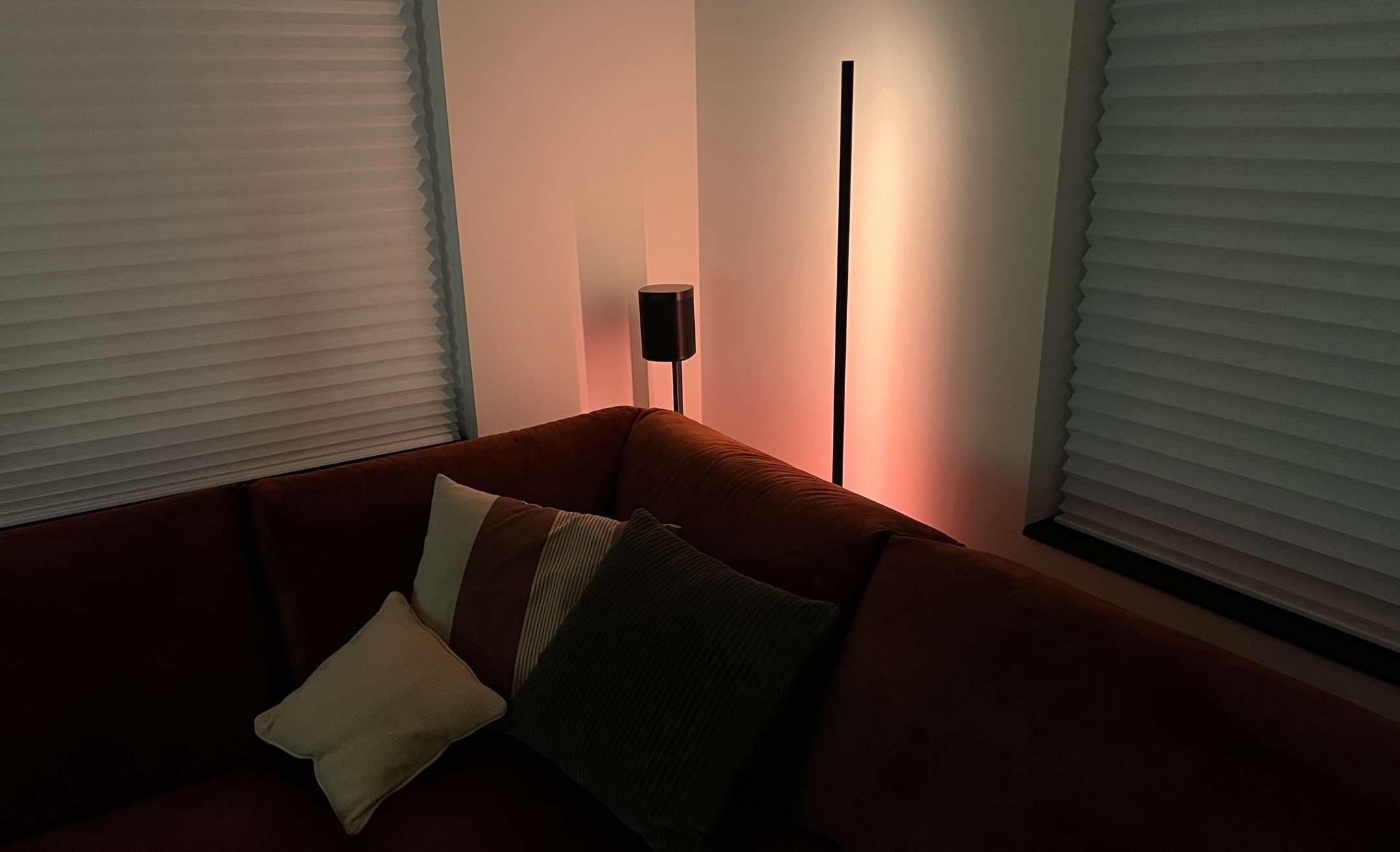 Review: Philips Hue Gradient Signe Vloerlamp | Fwd