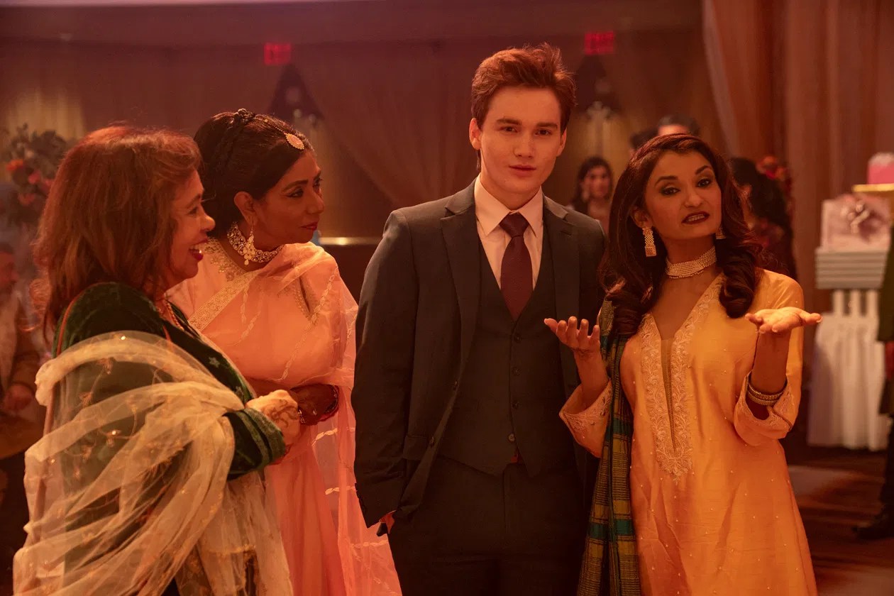 Anjali Bhimani (right) as Auntie Ruby in &ldquo;Ms. Marvel&rdquo;