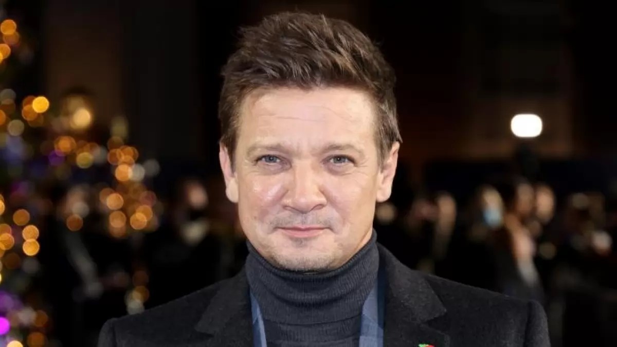 Jeremy Renner made a distasteful remark about Jennifer lopez