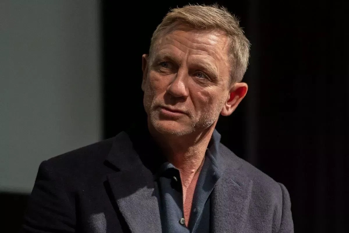 Daniel Craig wanted Adele to come back for Spectre