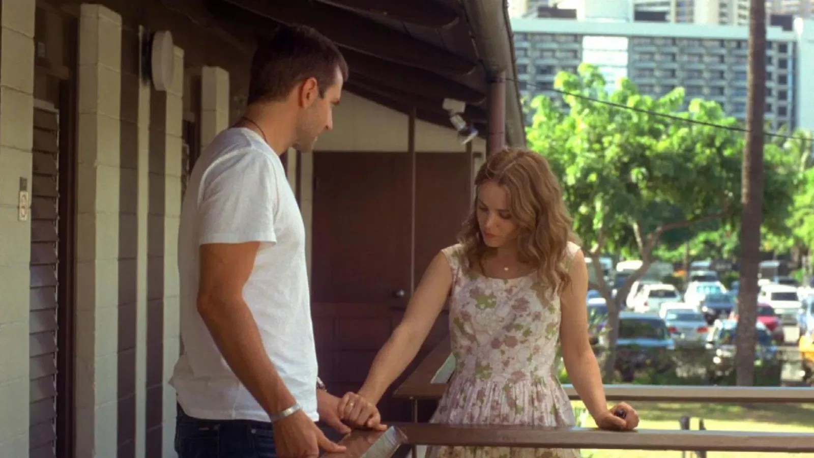 Bradley Cooper and Rachel McAdams in Aloha