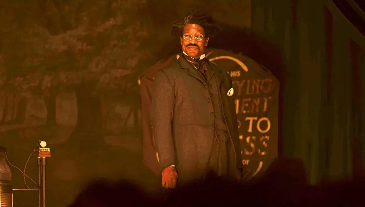 Jonathan Majors in a still from Loki