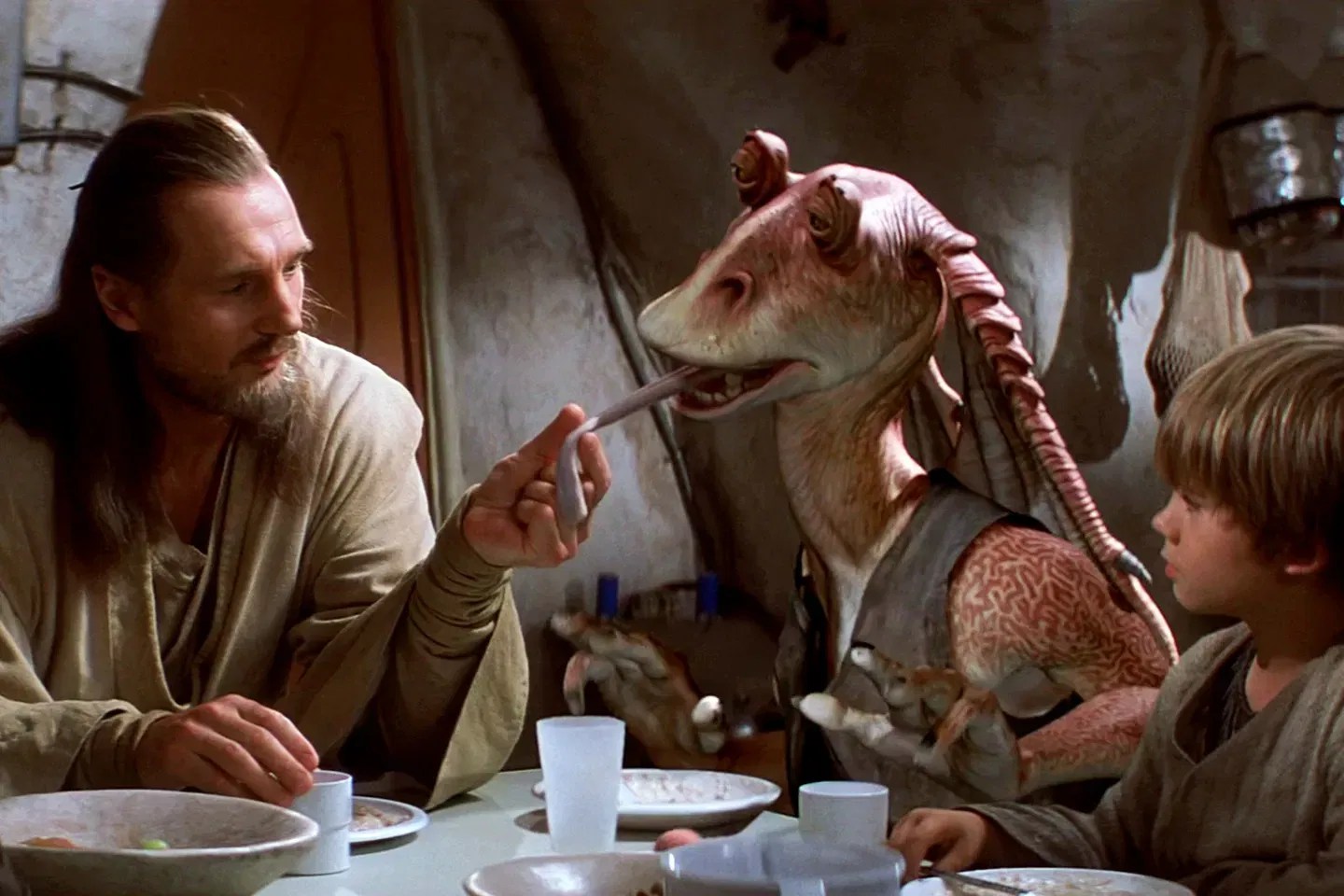 Ahmed Best&rsquo;s Jar Jar Binks in The Phatom Menace