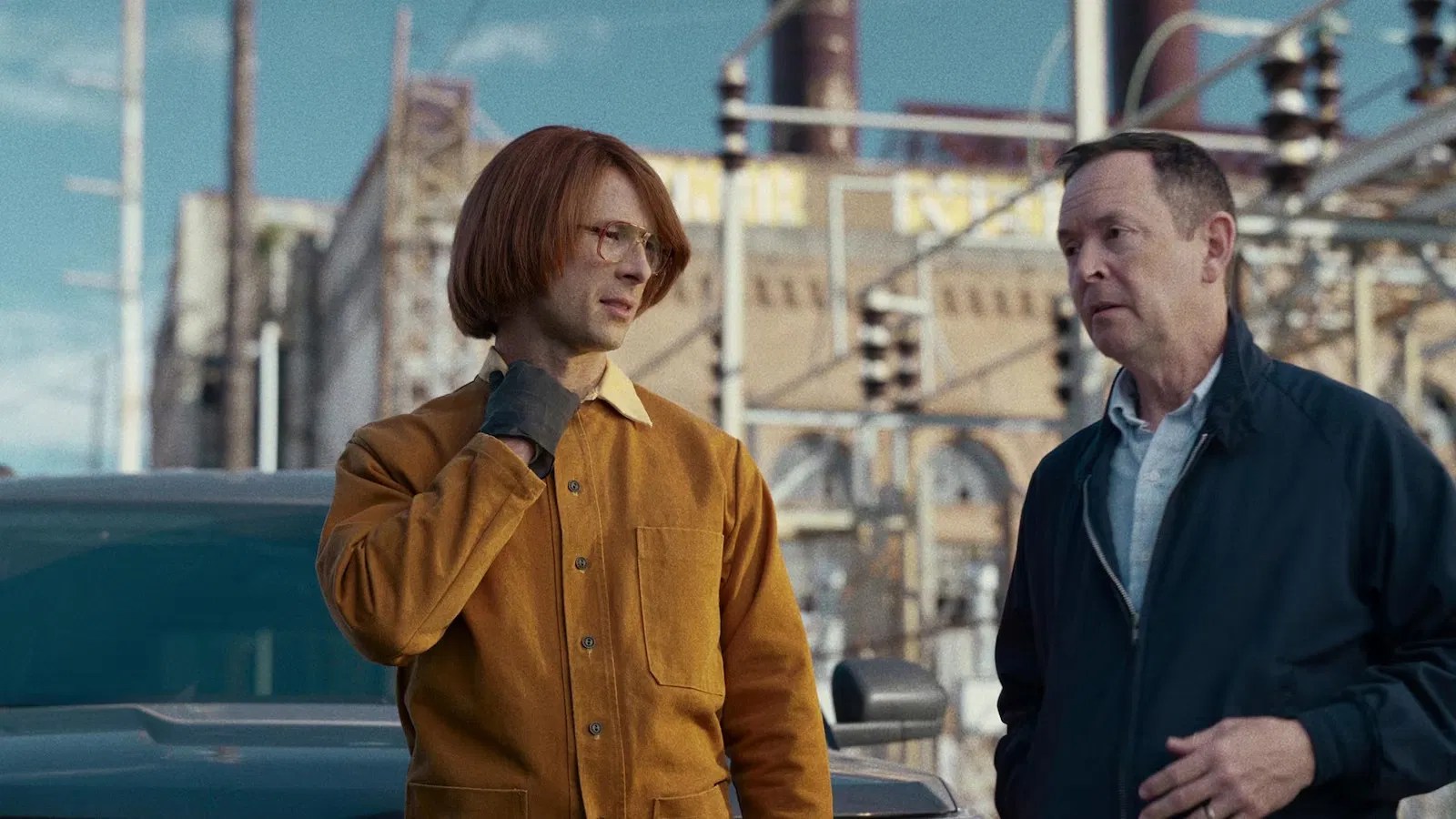 Hit Man provs to be an acyting xshocase for Glen Powell as a charming leding man | Netflix