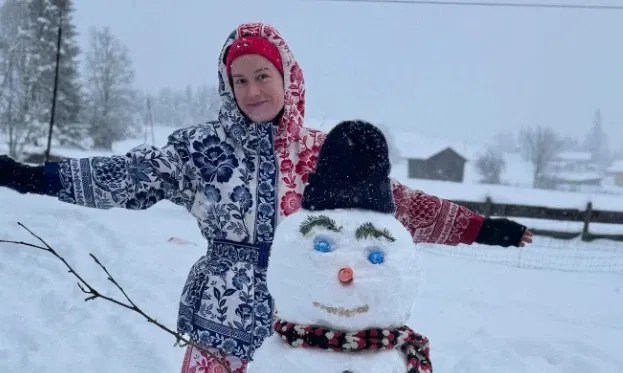 Brie Larson can be seen enjoying White Christmas.