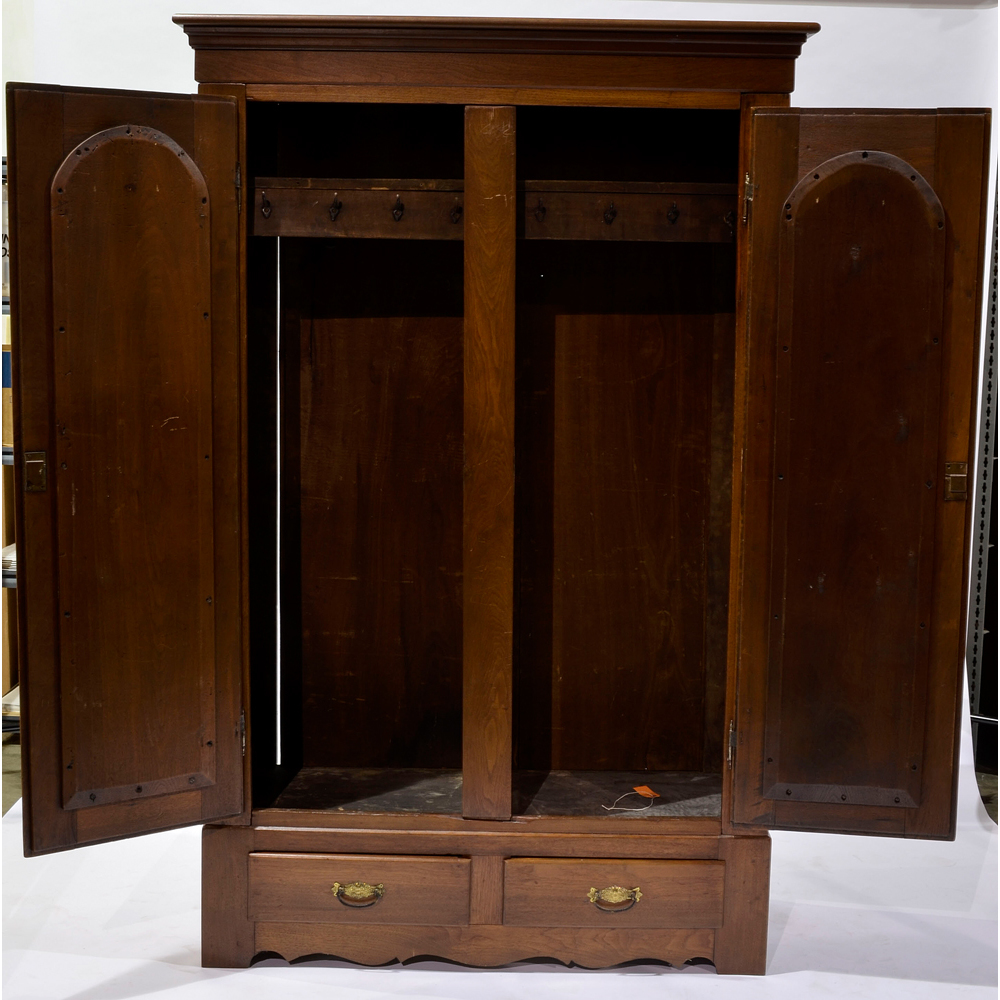Knock Down Wardrobe Cowan's Auction House The Midwest's Most Trusted