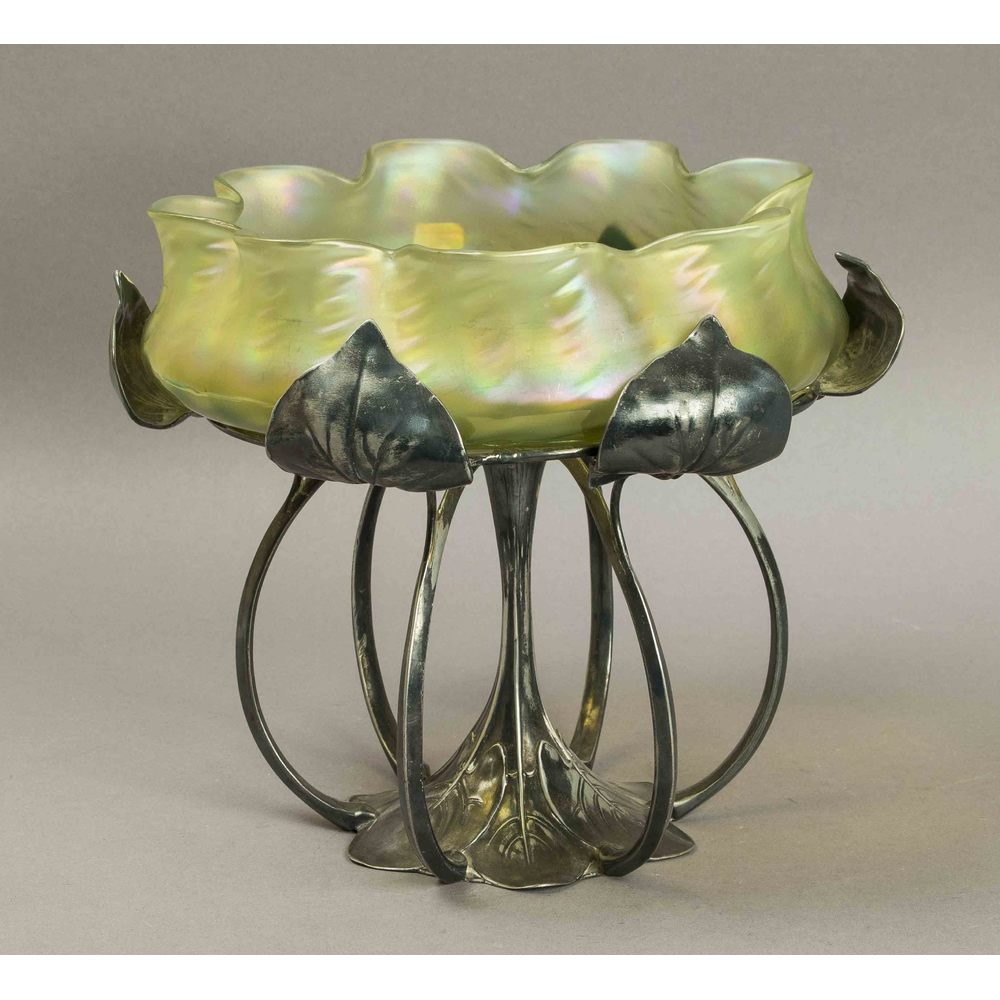 Loetz Art Nouveau Art Glass Center Piece Witherell's Auction House
