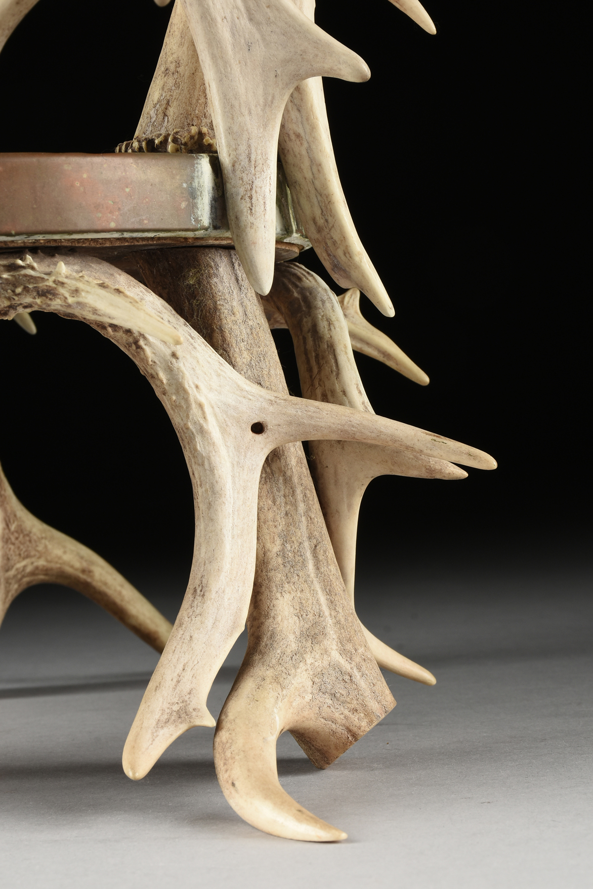 AN ANTIQUE ELK ANTLER DISPLAY STAND, SCOTTISH, CIRCA 1875, Simpson