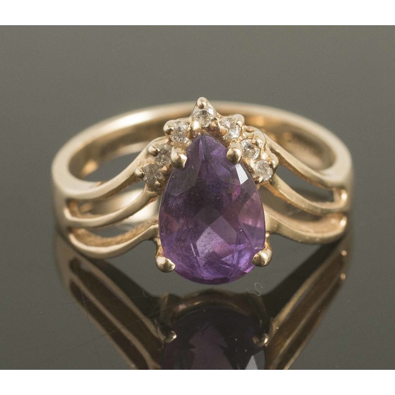 Amethyst 14k Gold RIng Witherell's Auction House