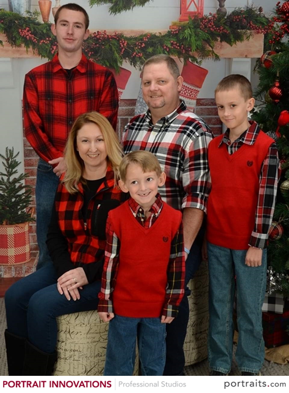 Portrait Innovations Christmas Photos Our Holiday Family Portraits • FYI by Tina