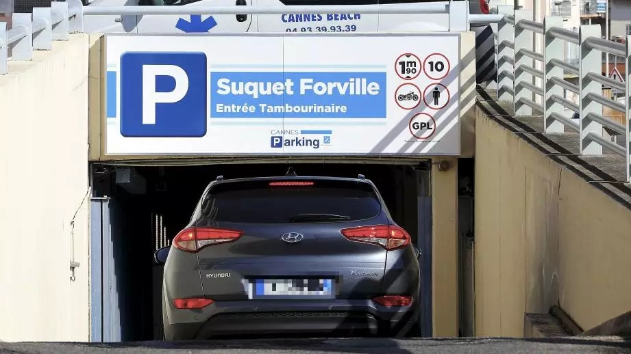 VIDÉO. La ville de Cannes reprend la gestion de 8 parkings à partir du