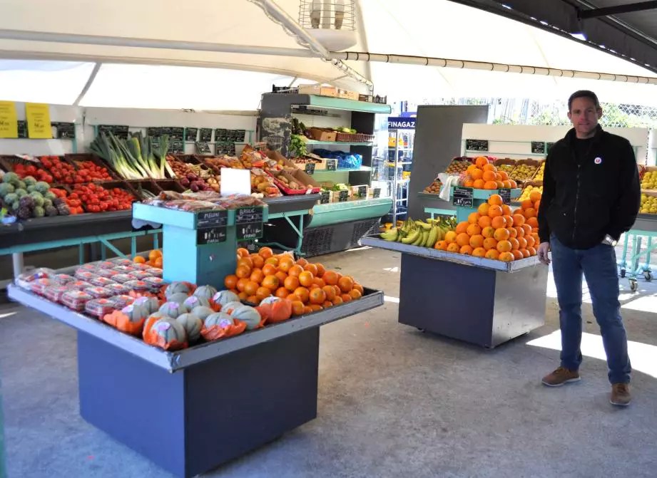 Dans cette épicerie de proximité à Bandol, de nouveaux clients arrivent