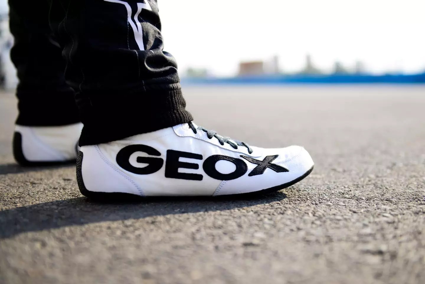 Pourquoi Geox, le champion de la chaussure qui respire, se lance dans