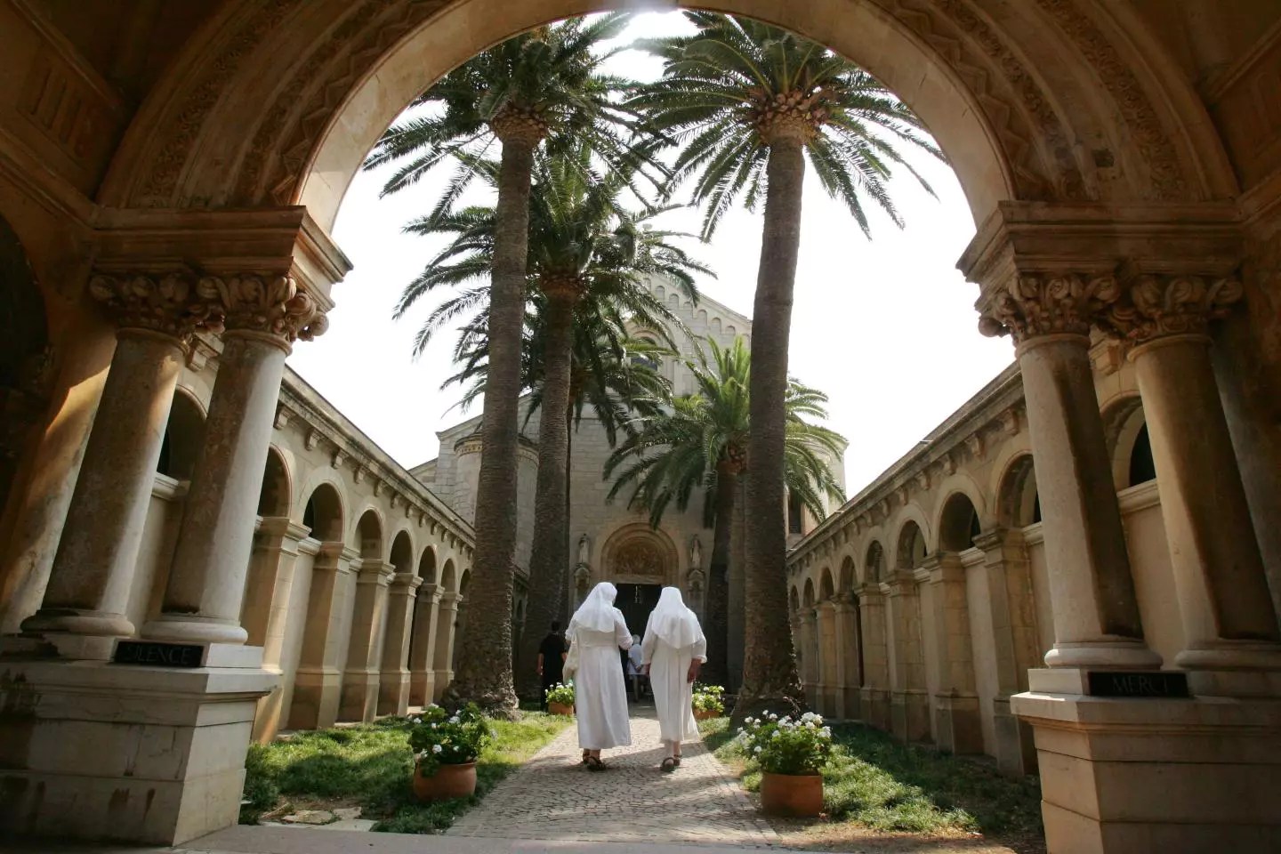 VIDEO. Découvrez comment se passe une journée à l'abbaye de Lérins sur