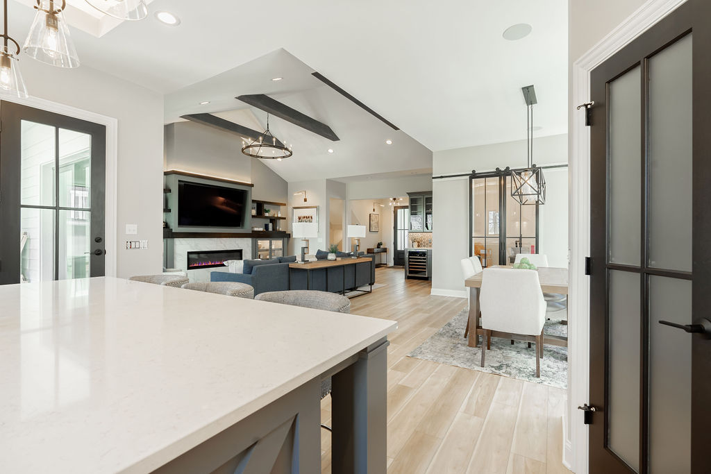 Coe Drive Kitchen G. Everett