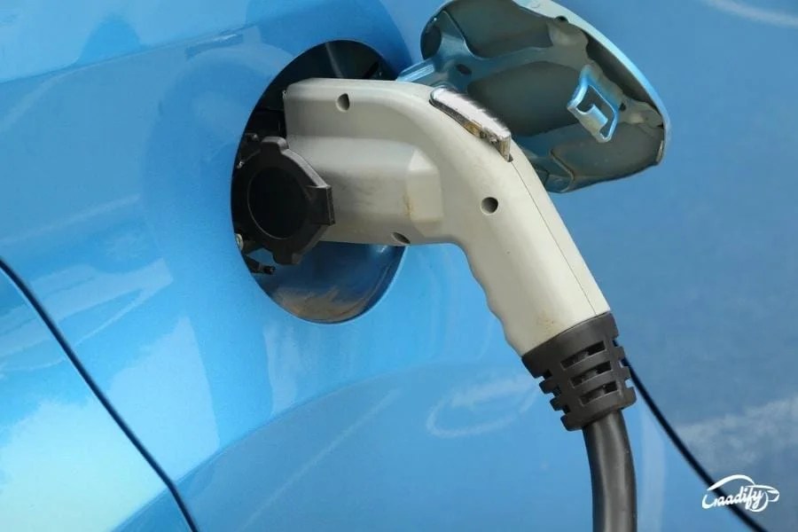 EV Simplified AC vs DC Fast Charging Pros and Cons