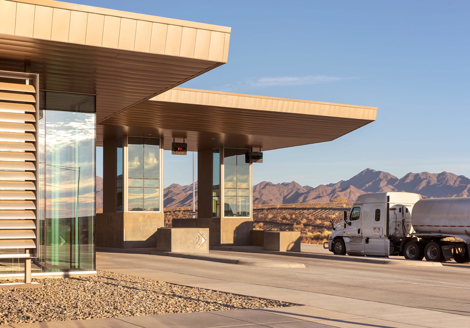 Ehrenberg PortofEntry Gabor Lorant Architects Inc.