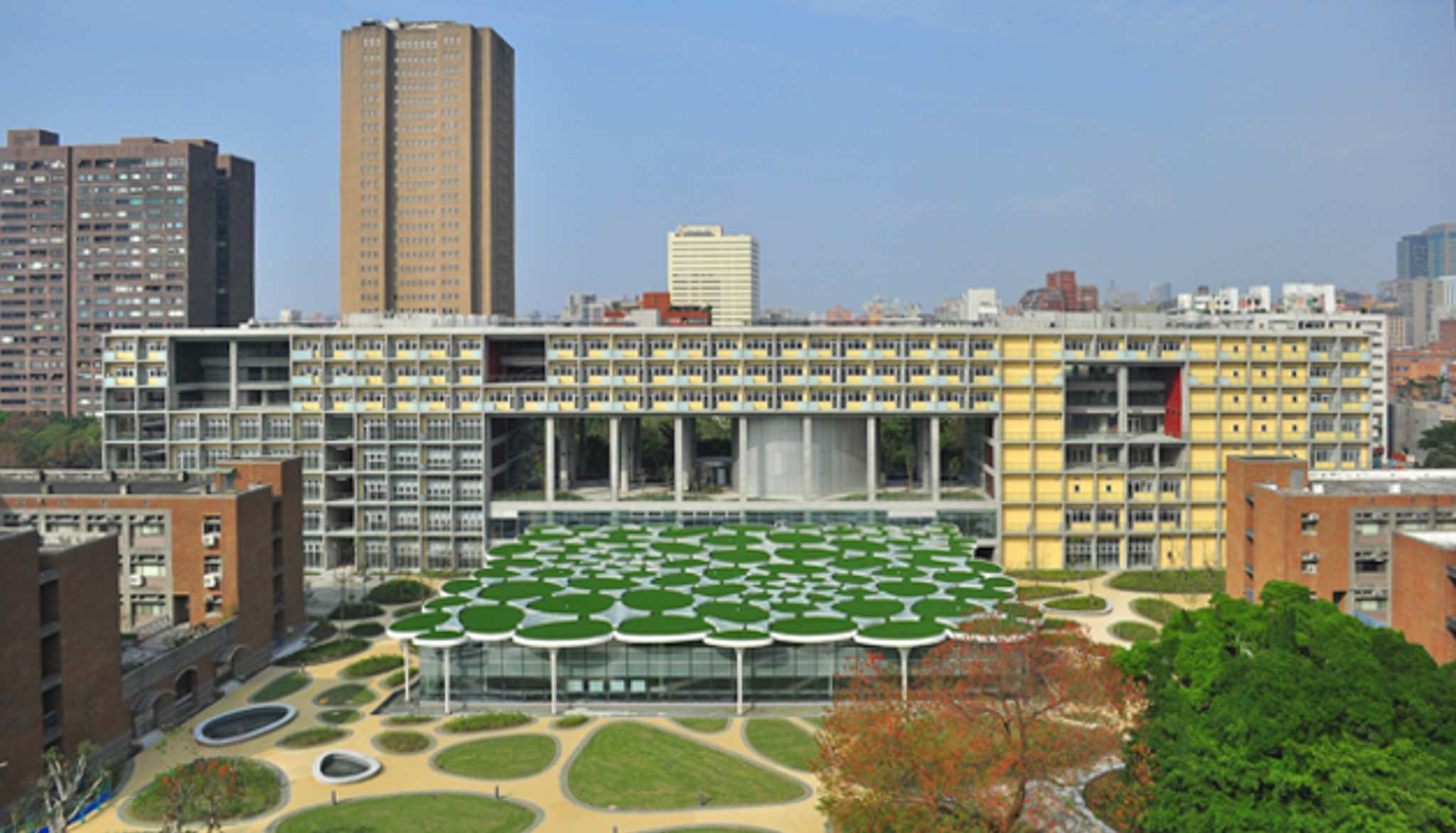 Toyo Ito’s National Taiwan University Social Science College building