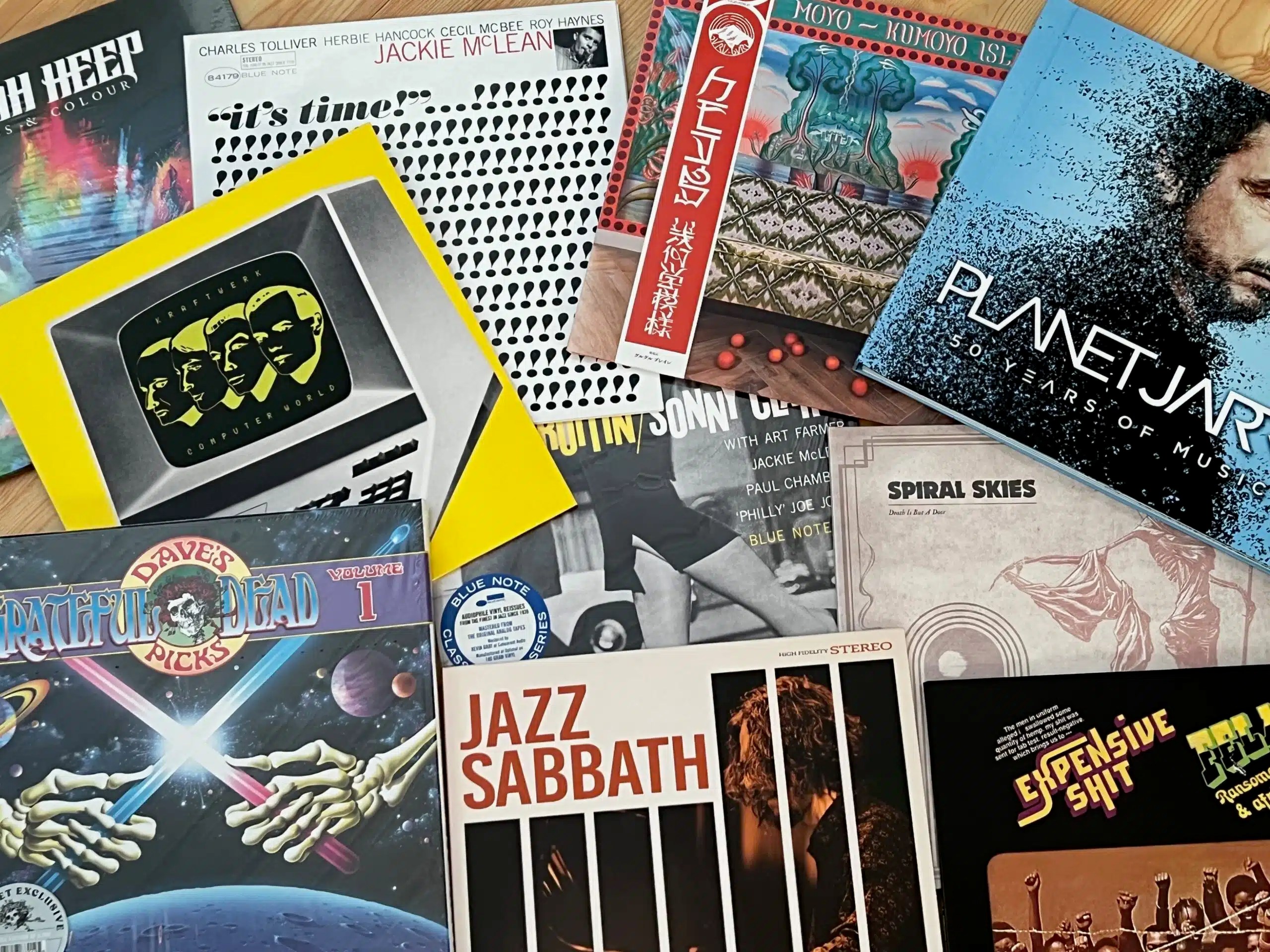 Vinyl is selling better than CDs Gadget Advisor