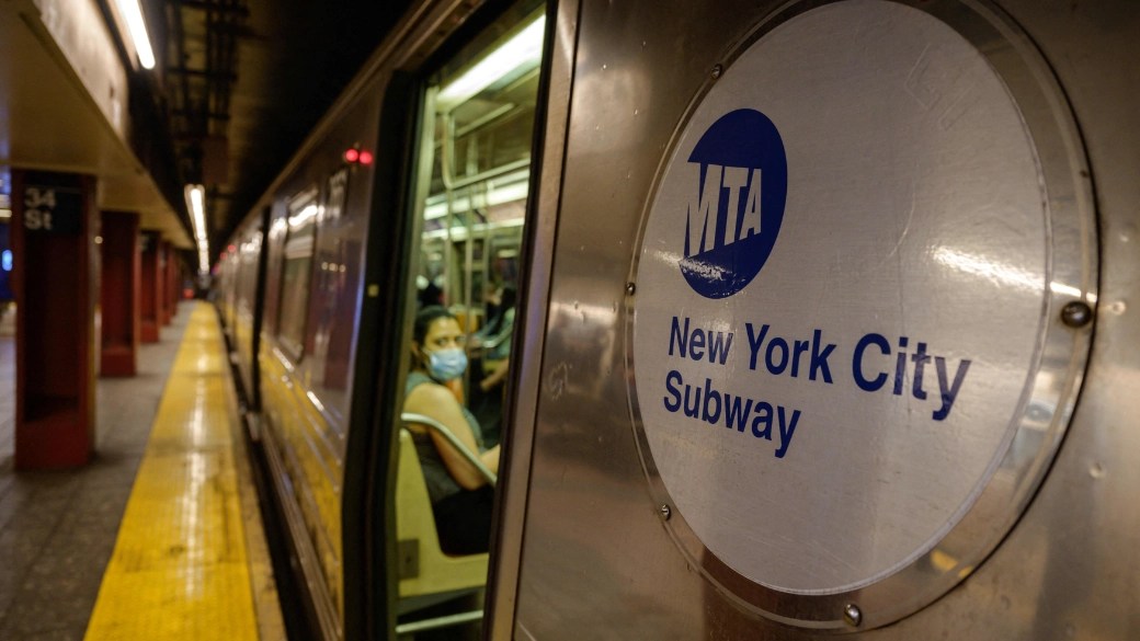 Commute Booster, an app designed by NYU experts, to guide visually