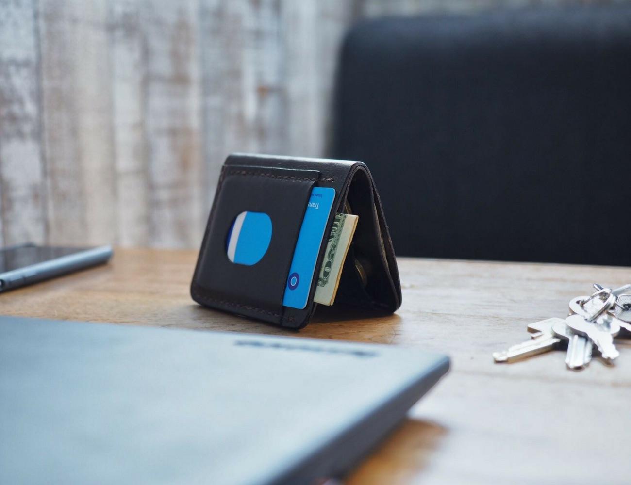 Disc Wallet Smartest Quick Access Wallet Solution » Gadget Flow