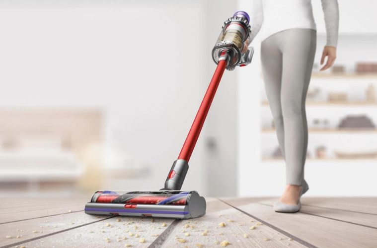 Dyson V11 Outsize supersize me! Gadget Guy Australia