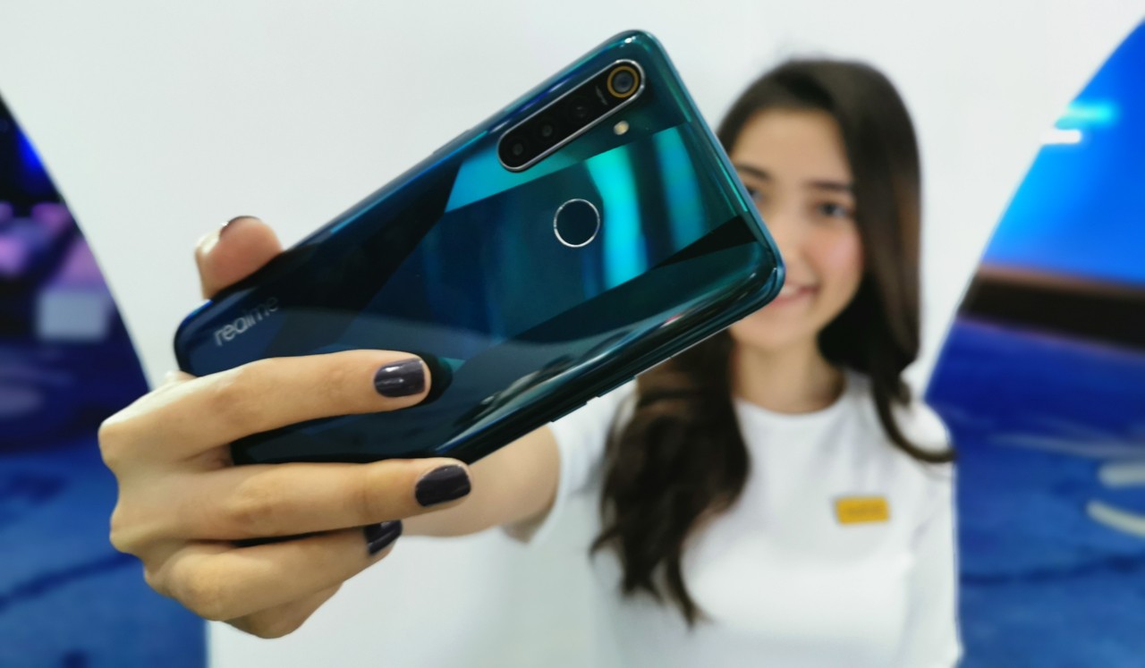 Kelebihan Dan Kekurangan Realme 5 Pro Pembunuh Baru Dari Realme Gadgetren