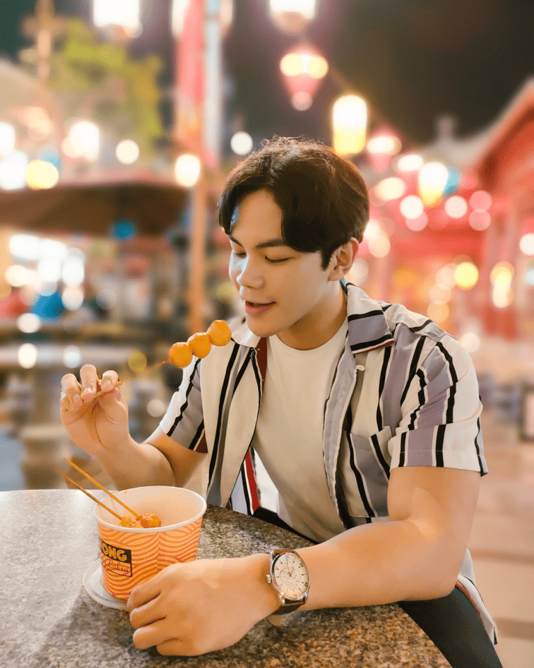 Cakep! Rio Motret Perlihatkan Hasil Foto OPPO Reno6 dengan