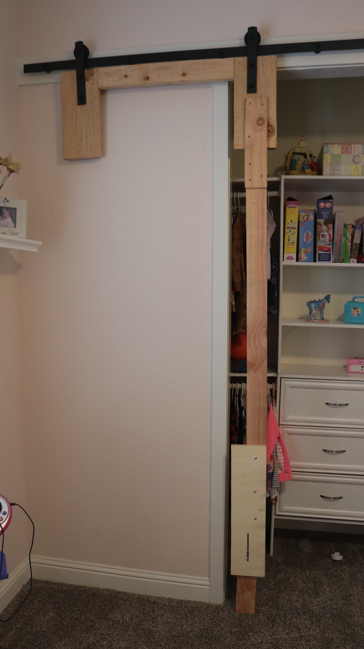 Do It Yourself Closet Barn Doors Diy Home Decor How To Make A Sliding