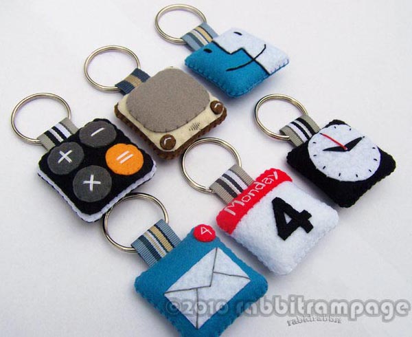 iPhone App Icon Styled Felt Keychain Gadgetsin
