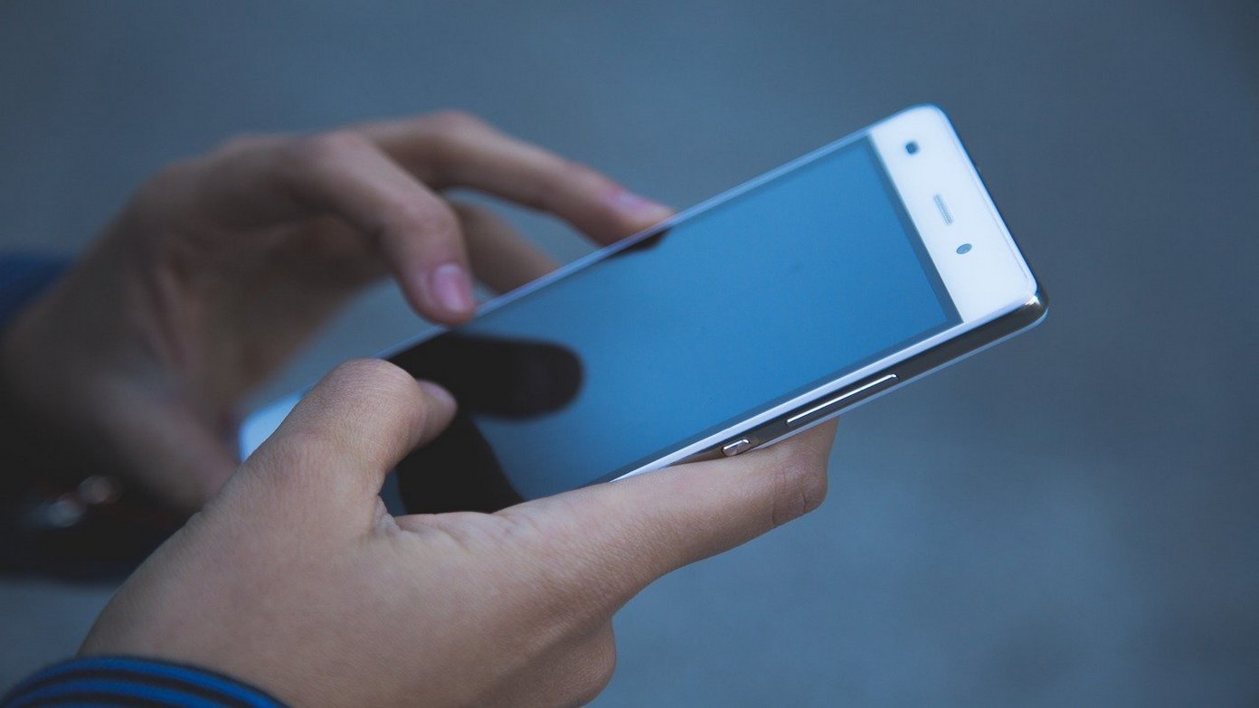 5 Ways to Record Video With Screen Off on Android Phone