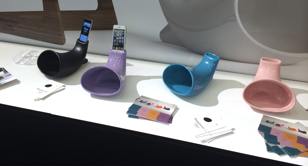 [CES 2014] Quick look Ceramic iPhone audio amplifier, the Megaphonemini by en&is Gadget Unit