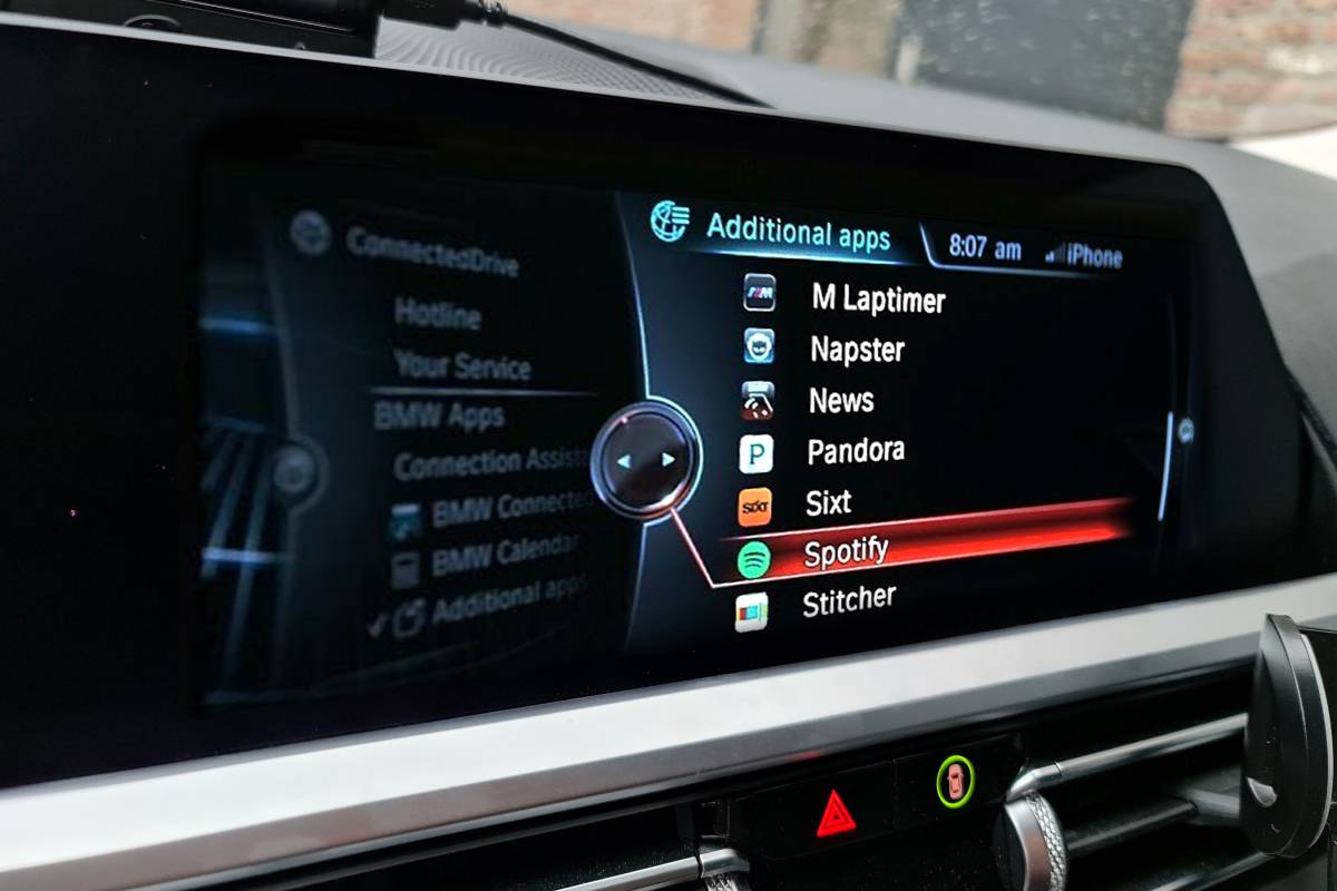 How to Add More Apps to CarPlay Without Jailbreak