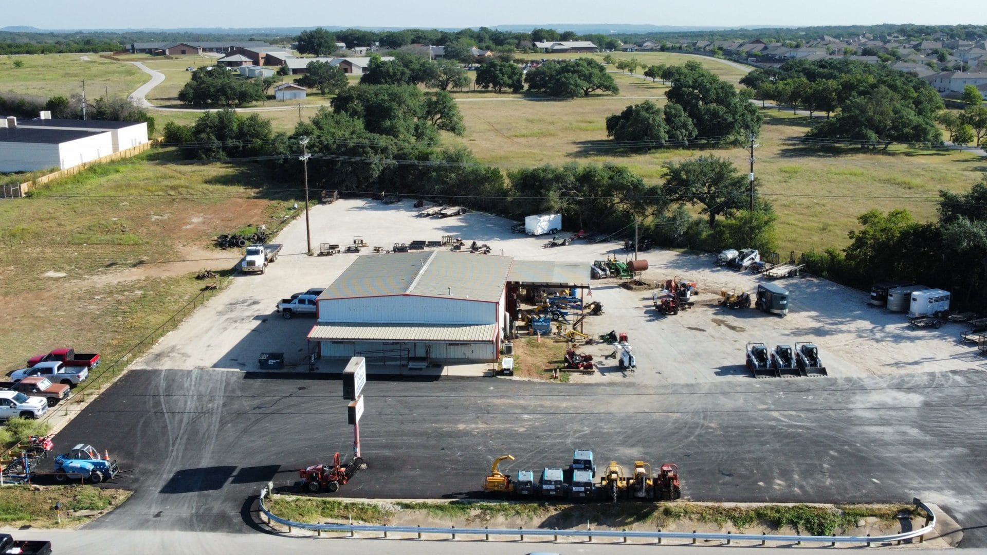 Minuteman Rentals, Liberty Hill Gage & Cade Construction