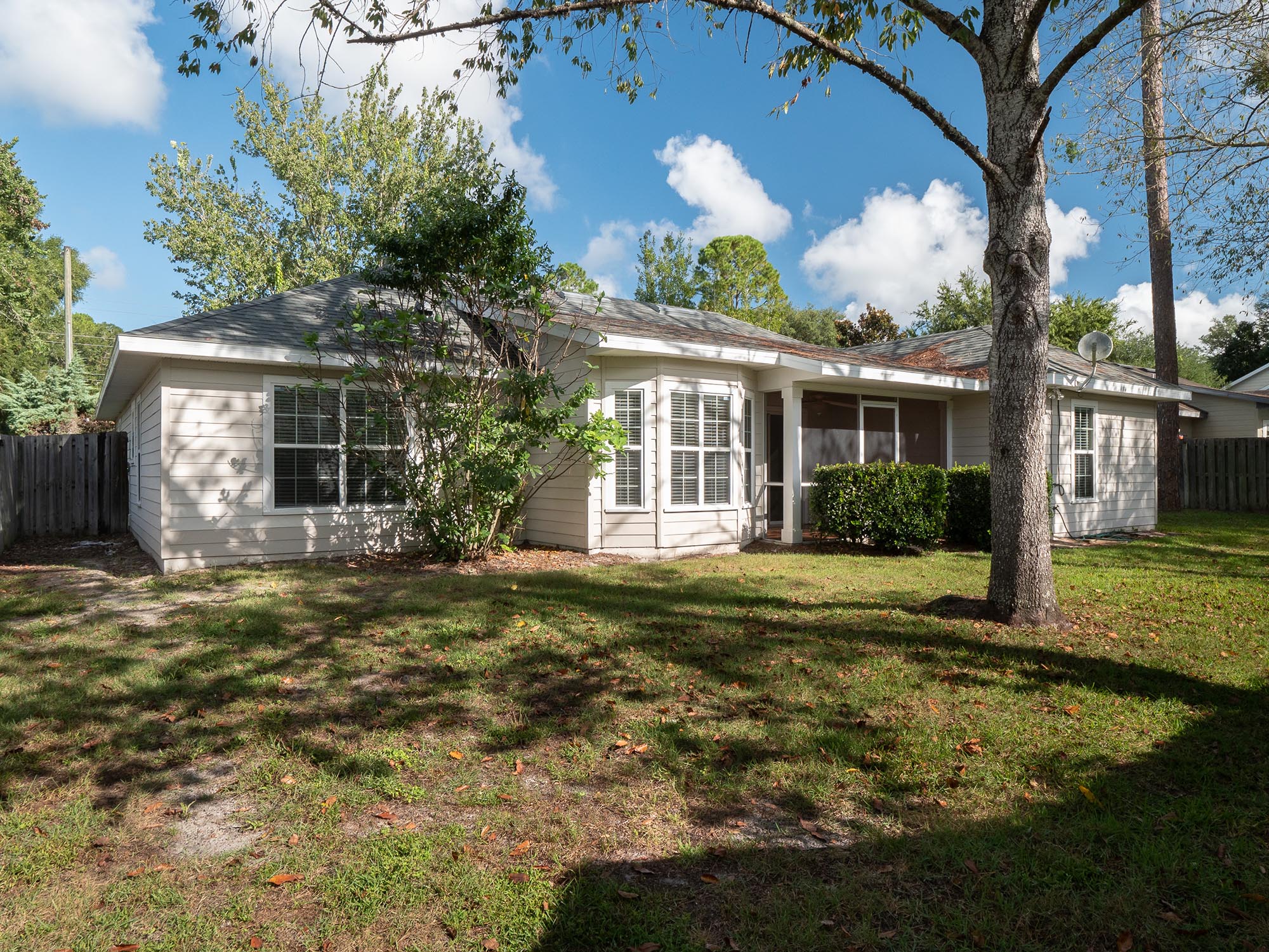 8523SW66thLn_yard25 Gainesvilleian Gainesville FL Real Estate