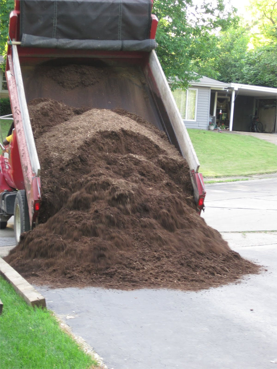 Buy Mulch Fort Wayne IN, Mulching, Order Mulch, Soil, Bulk Mulch New