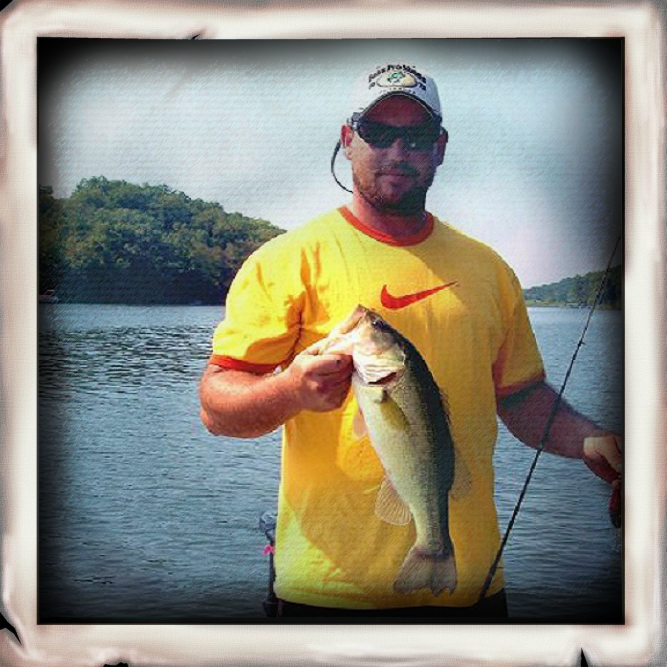 APPLE CANYON LAKE NEAR GALENA PRIVATE LAKEFRONT VACATION HOME FOR SALE