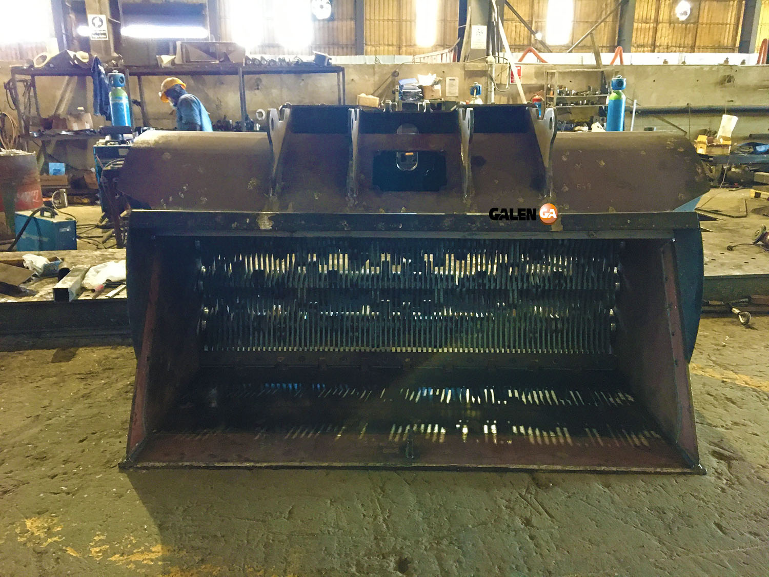 Crushing And Screening Bucket For Wheel Loader Attachments