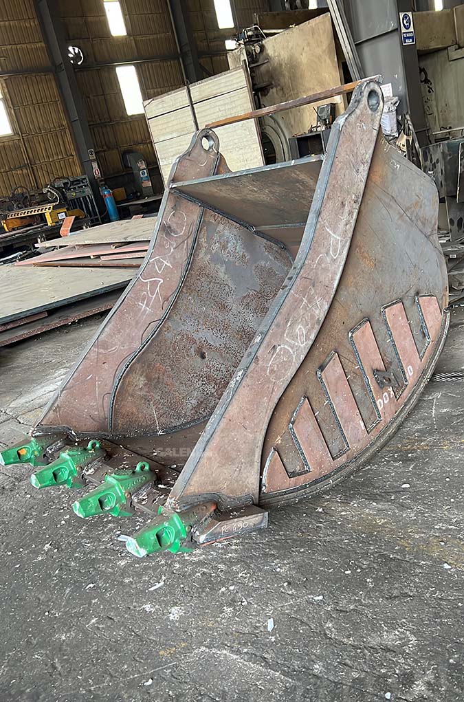 Mining Bucket Eartmoving & Demolition Attachments