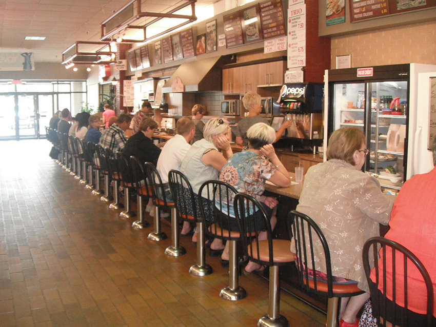 StopCafé Centre commercial Les Galeries de la Baie La Baie