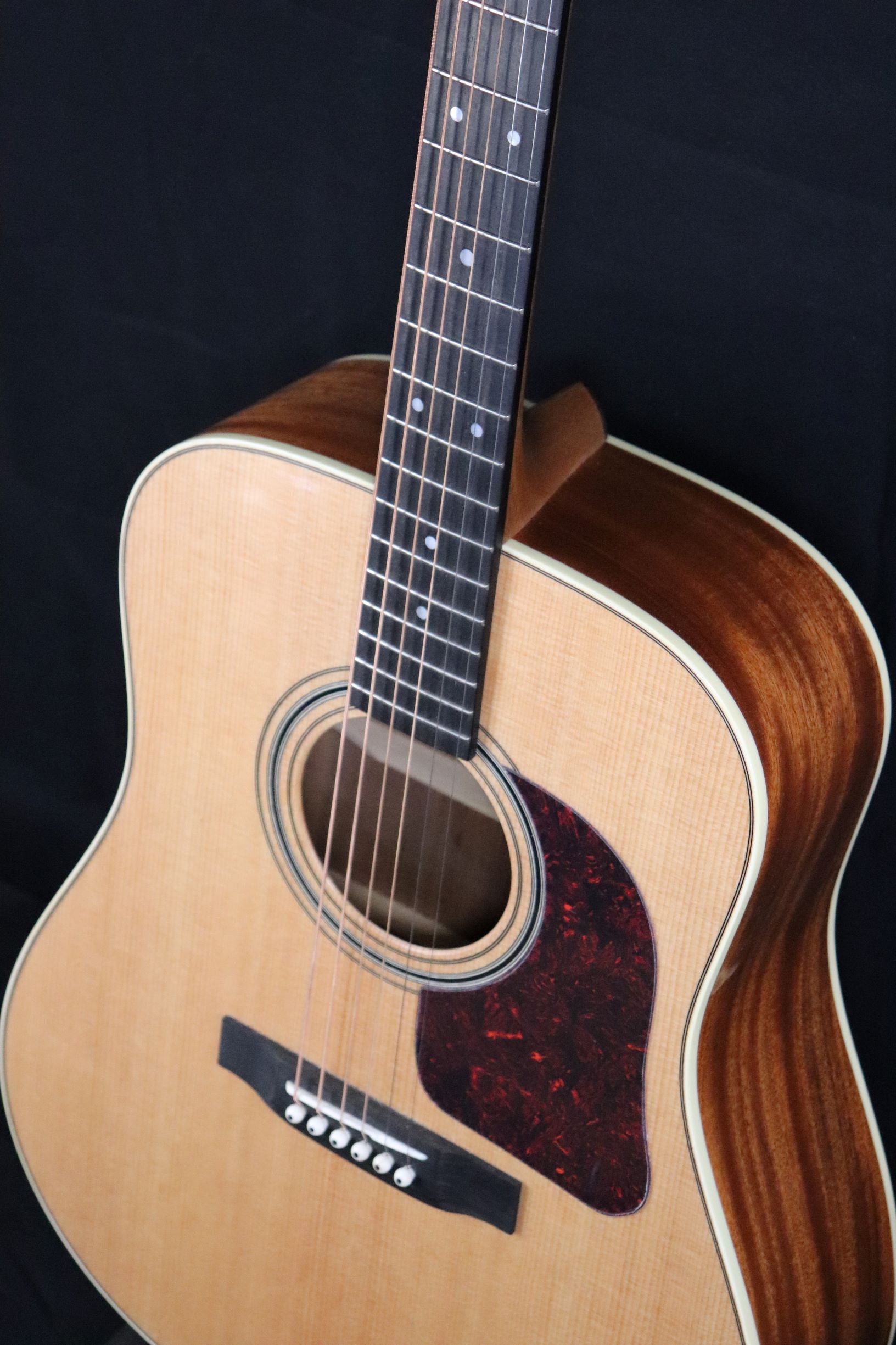 Available Guitars Gallagher Guitar