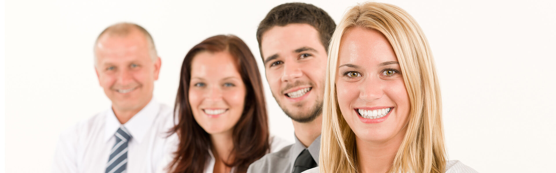 Victoria Dental Clinic, Emergency dentist, Family,Cosmetic Implant,Root