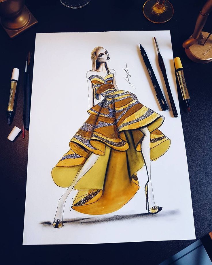 Do Fashion Designers Still Draw Their Clothing RobertGellerny