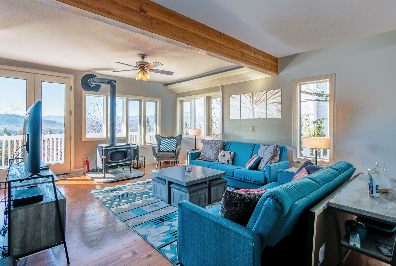 Grandview Hood River Vacation Rental Arrived Now Arrived