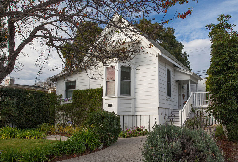 Reserve the Summerland Stagecoach Cottage Santa Barbara Rental