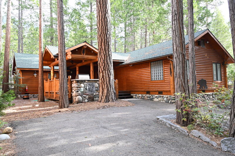 Grizzly Giant (3 Bedrooms Only66) Rental Cabin The Redwoods In