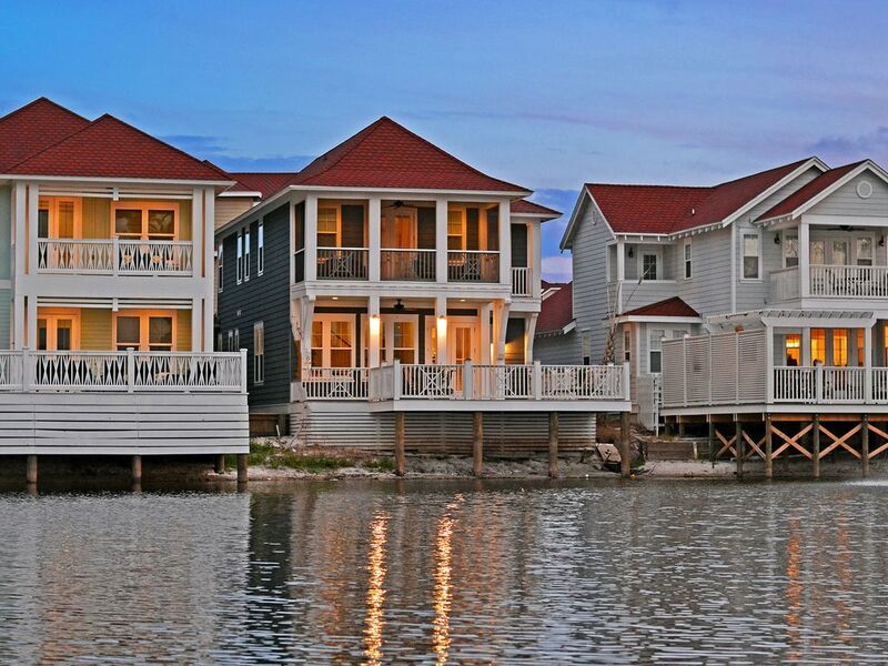 Anchors Aweigh Private Pool & Beach 5 Bedroom Coastal Waterfront