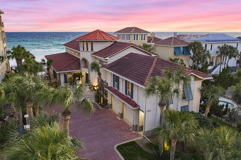 Villa Palazzo Oceanfront Rental with Private Pool and Golf Cart