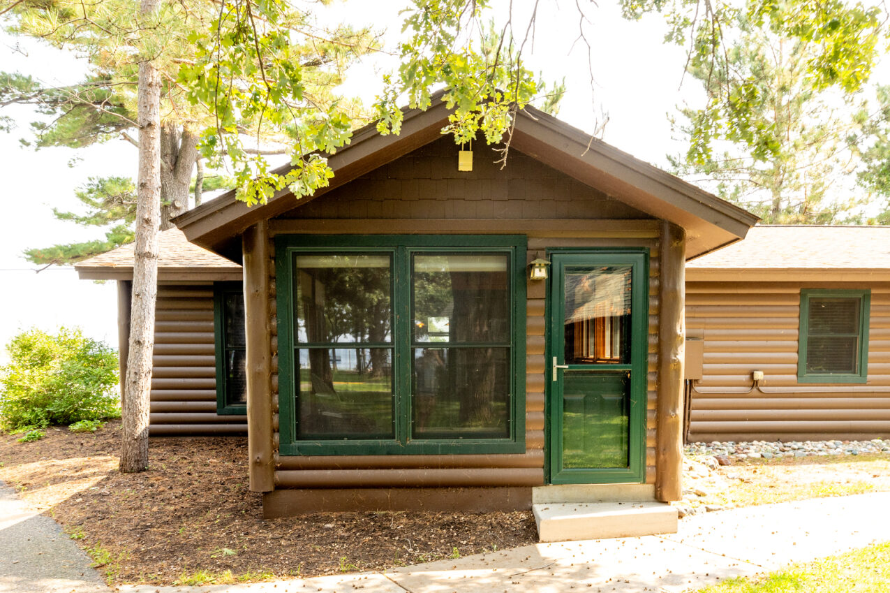 Reserve Our GULL HAVEN UNIT 700 Gull Lake Beach Resorts